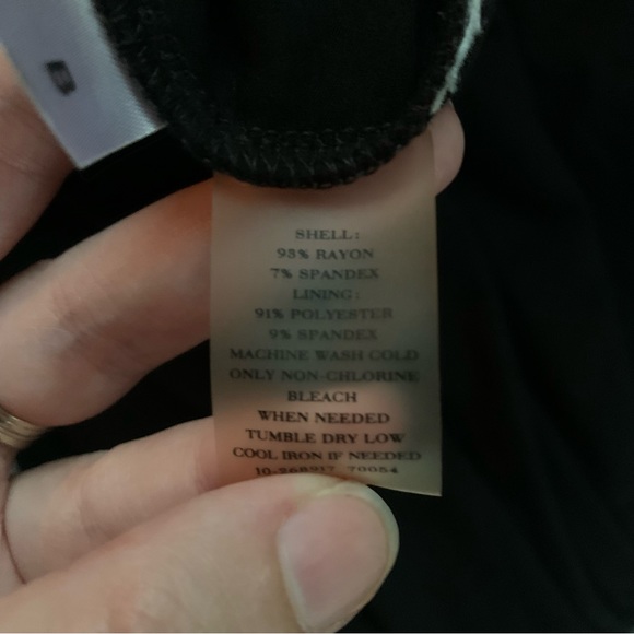 Ann Taylor Solid Black Dress. Women’s 10. - Picture 4 of 6